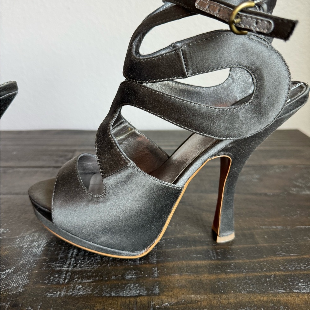 Leon Max Satin Heels - Size 8 - Picture 5 of 14